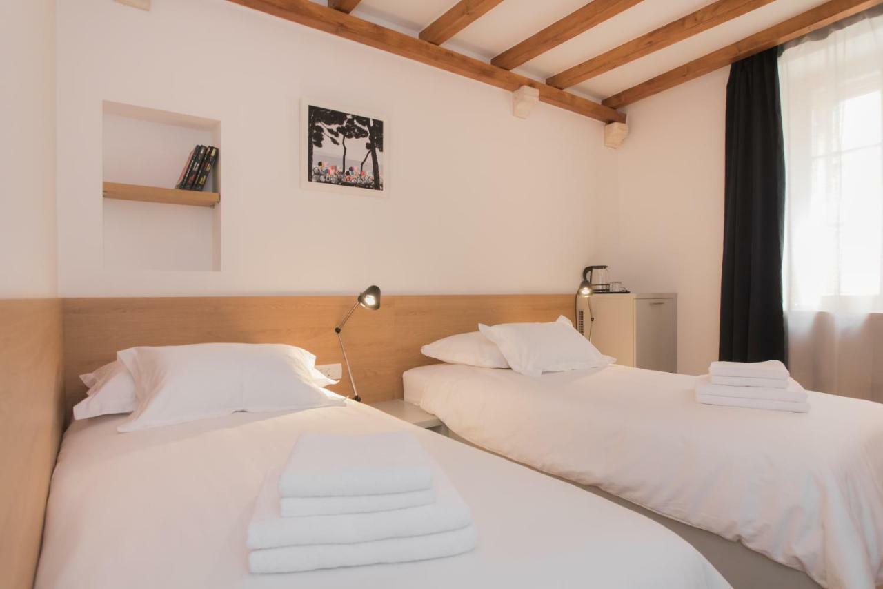 Rooms Kala Šibenik Exteriör bild