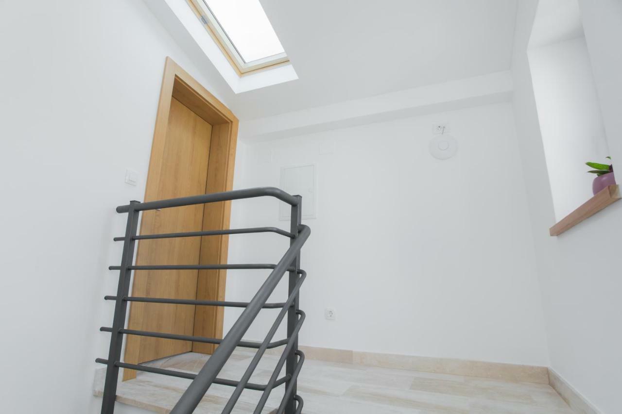 Rooms Kala Šibenik Exteriör bild